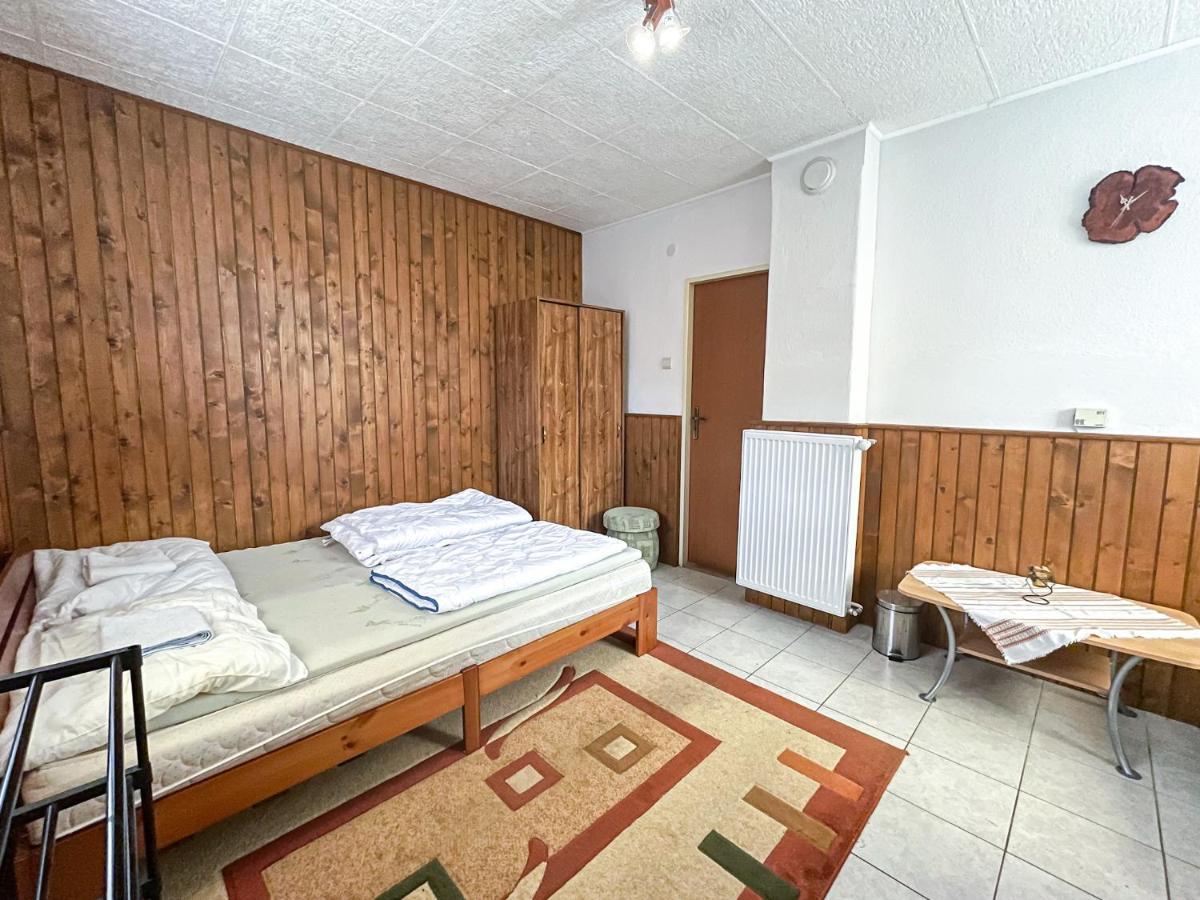 Ferienwohnung Privat Safi Liptovský Mikuláš Exterior foto